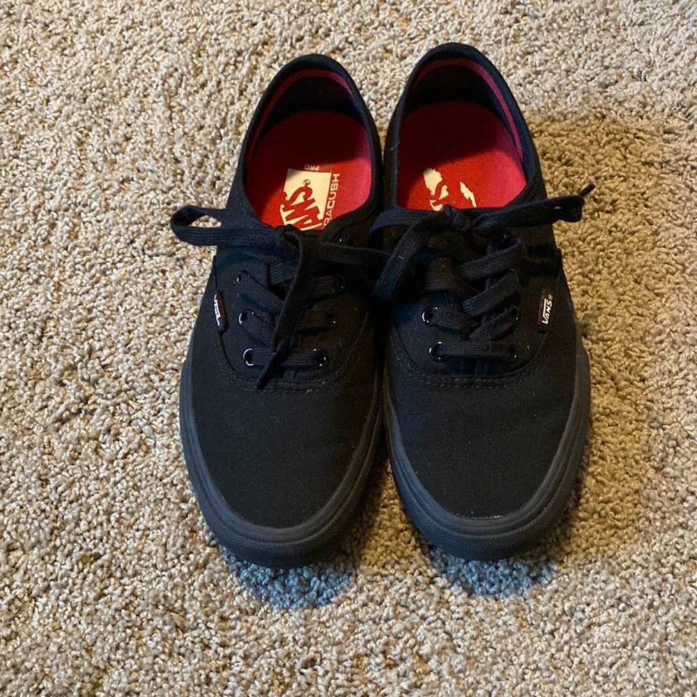 Vans Ultracush Pro - size 6 Mens / 7.5 Womens